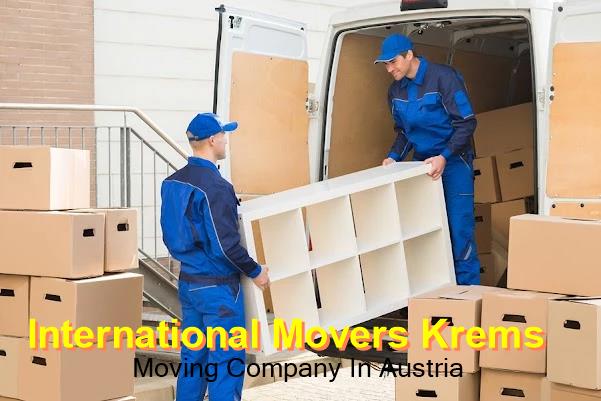 Krems international movers loading a vehicle for the road route to Austria