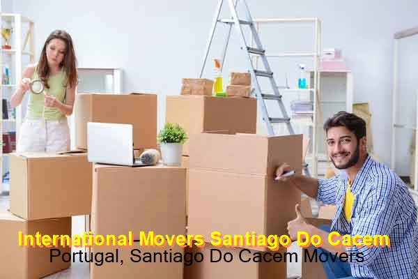 Removal team preparing goods for Santiago do Cacém, Alentejo