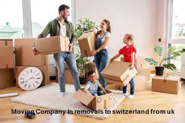 Movers preparing the itemised inventory that accompanies Swiss customs form 18.44